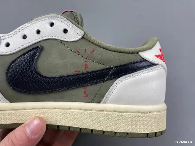 MEDIUM LOW AIR OG 1 X TRAVIS SCOTT OLIVE JORDAN DM7866-200 0628